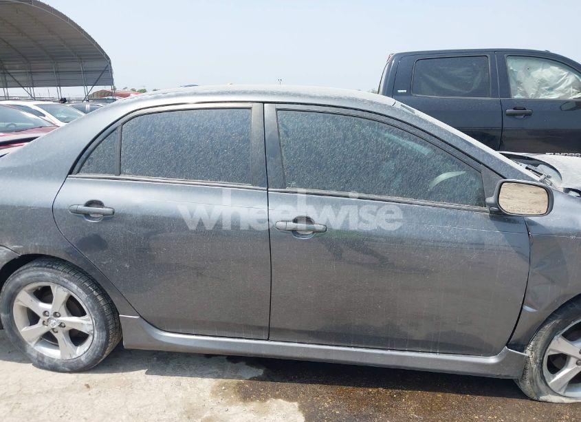 Photo 12 of 2011 Toyota Corolla S (VIN 2T1BU4EE8BC644685)