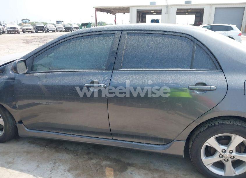 Photo 13 of 2011 Toyota Corolla S (VIN 2T1BU4EE8BC644685)