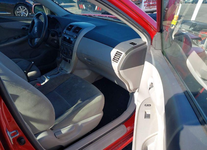 Photo 5 of 2011 Toyota Corolla LE (VIN 2T1BU4EE8BC646324)