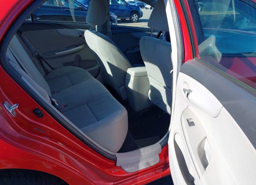 Photo 8 of 2011 Toyota Corolla LE (VIN 2T1BU4EE8BC646324)