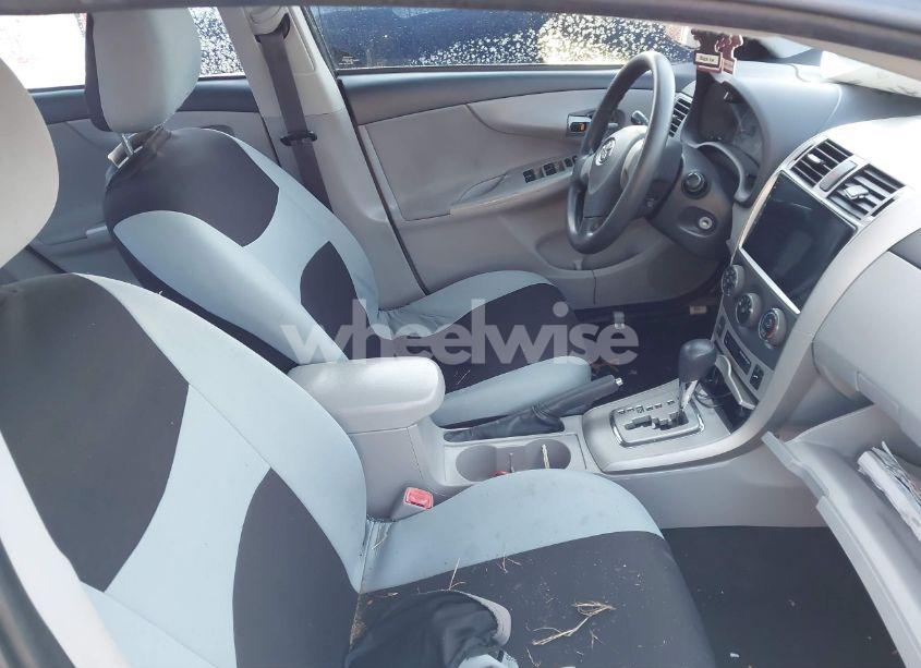 Photo 5 of 2011 Toyota Corolla LE (VIN 2T1BU4EE8BC649479)