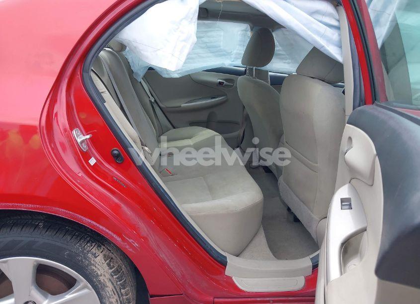 Photo 8 of 2011 Toyota Corolla LE (VIN 2T1BU4EE8BC656710)