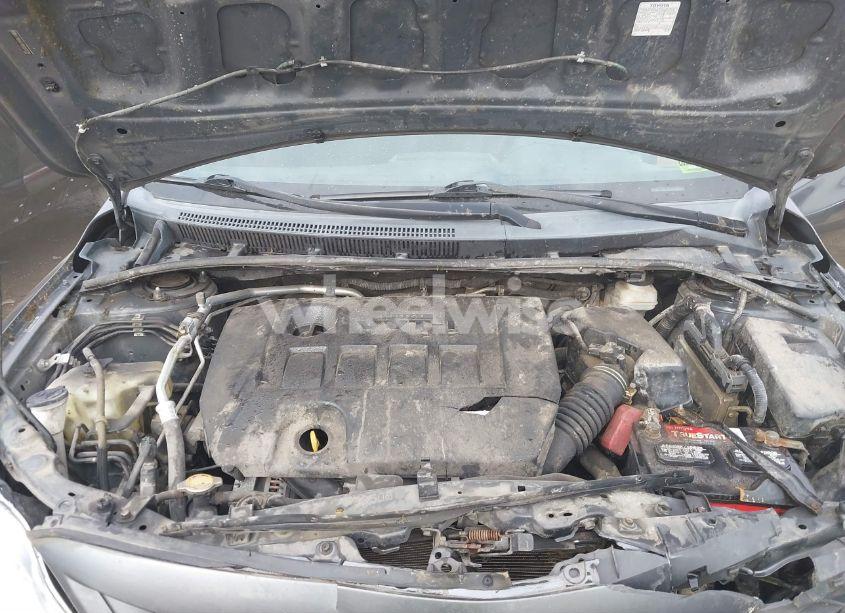 Photo 10 of 2011 Toyota Corolla S (VIN 2T1BU4EE8BC665729)