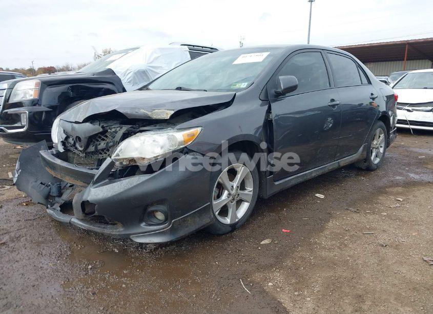 Photo 2 of 2011 Toyota Corolla S (VIN 2T1BU4EE8BC665729)
