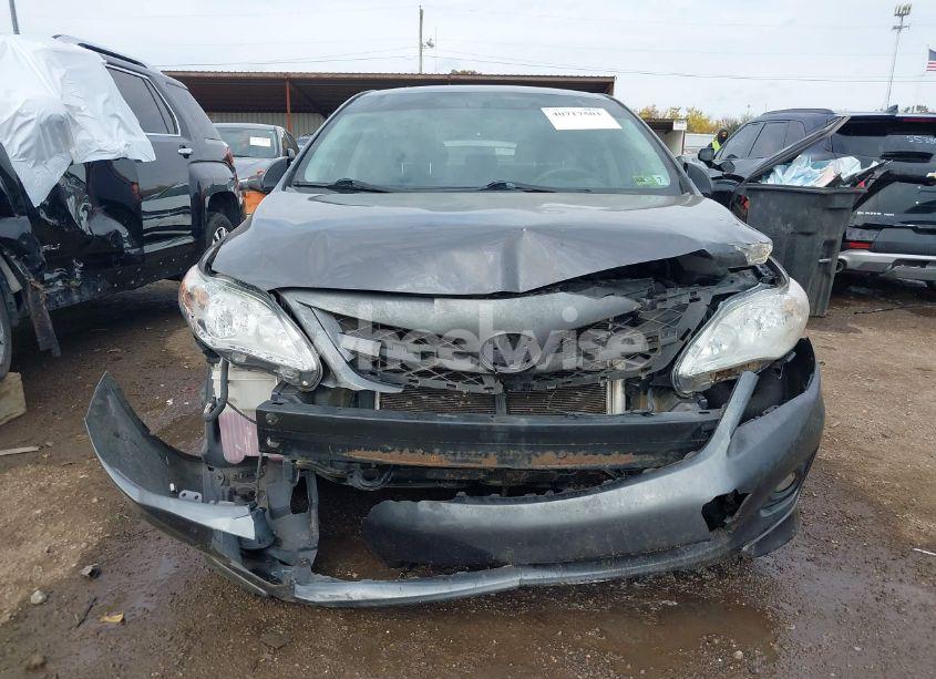 Photo 6 of 2011 Toyota Corolla S (VIN 2T1BU4EE8BC665729)