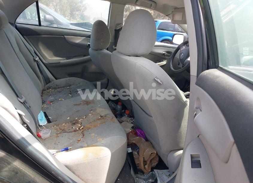 Photo 8 of 2011 Toyota Corolla LE (VIN 2T1BU4EE8BC685494)