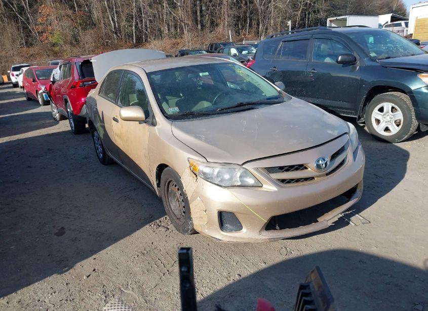 2011 Toyota Corolla LE (VIN 2T1BU4EE8BC710622) main photo
