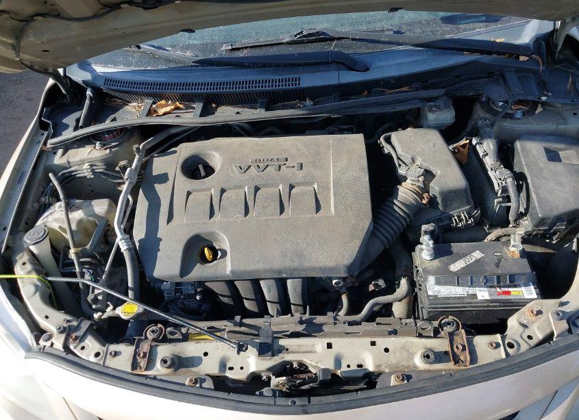 Photo 10 of 2011 Toyota Corolla LE (VIN 2T1BU4EE8BC710622)