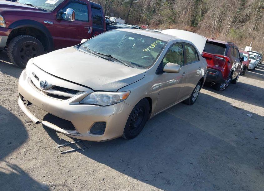 Photo 2 of 2011 Toyota Corolla LE (VIN 2T1BU4EE8BC710622)