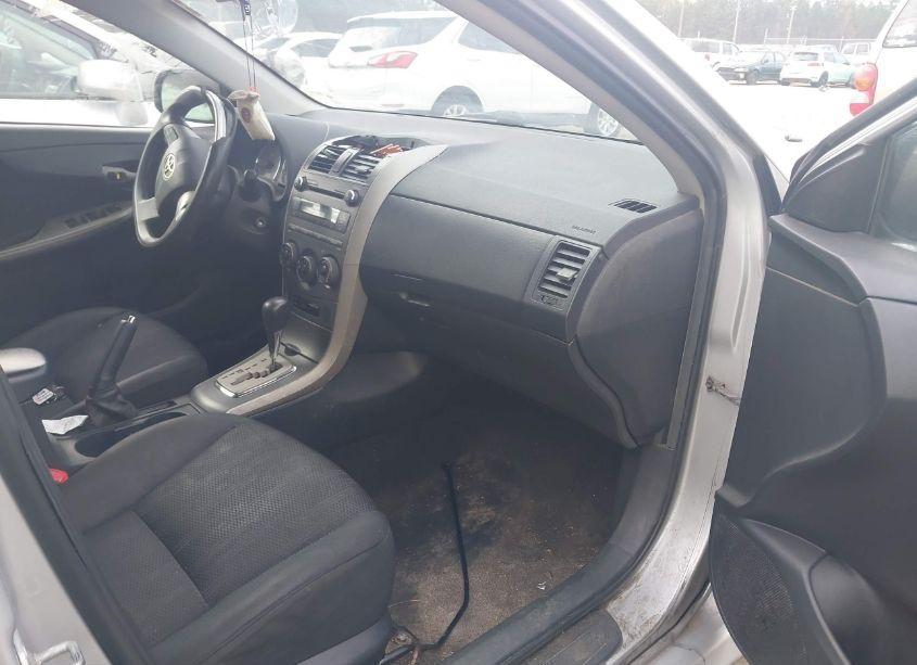 Photo 5 of 2011 Toyota Corolla S (VIN 2T1BU4EE8BC719028)