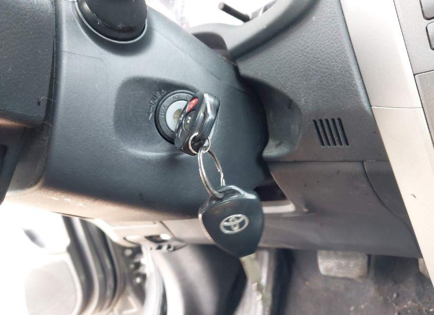 Photo 11 of 2011 Toyota Corolla S (VIN 2T1BU4EE8BC726741)