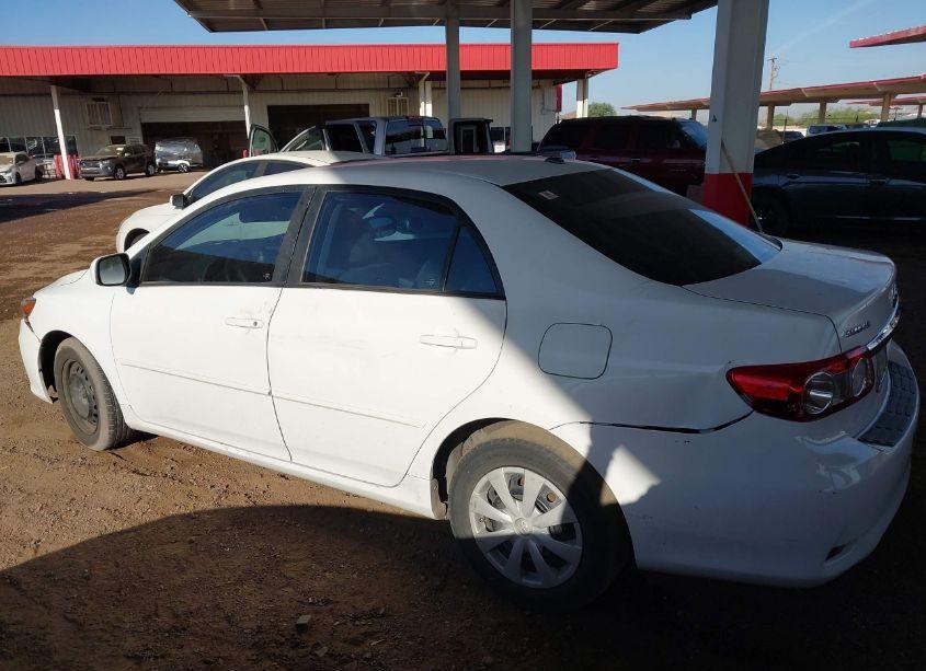 Photo 14 of 2011 Toyota Corolla LE (VIN 2T1BU4EE8BC747220)