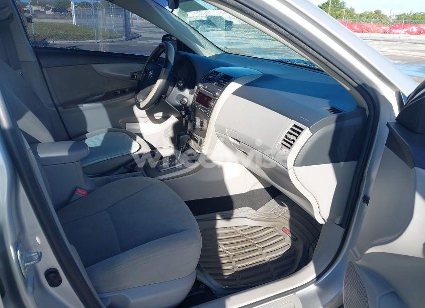 Photo 5 of 2011 Toyota Corolla LE (VIN 2T1BU4EE8BC749324)