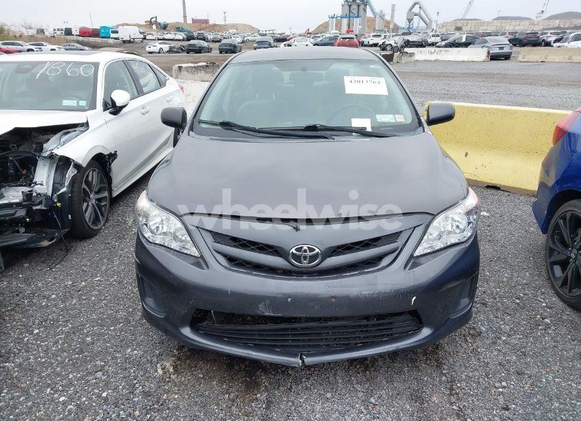 Photo 12 of 2012 Toyota Corolla LE (VIN 2T1BU4EE8CC762639)