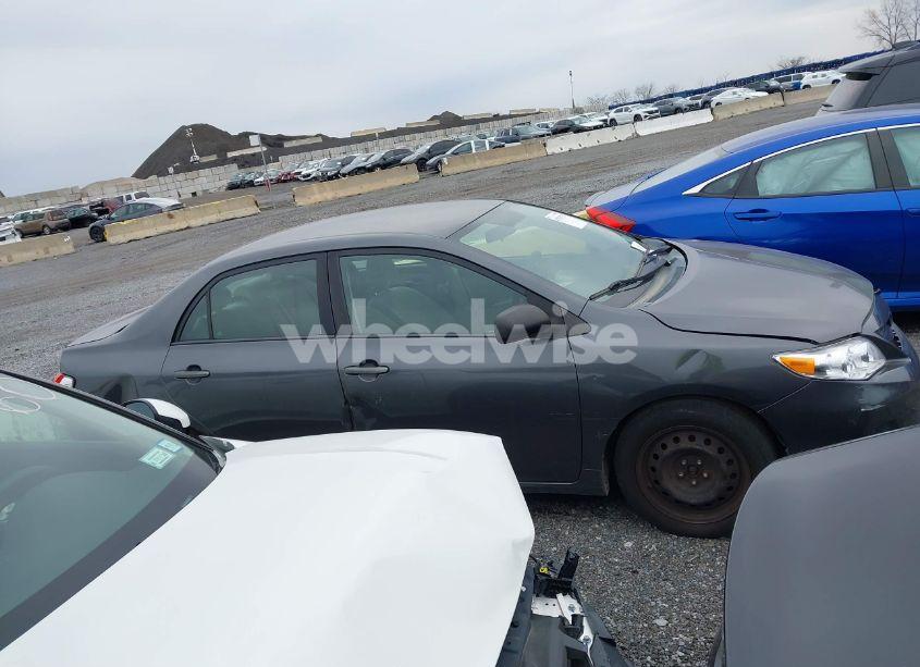 Photo 13 of 2012 Toyota Corolla LE (VIN 2T1BU4EE8CC762639)