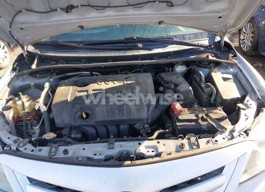 Photo 10 of 2012 Toyota Corolla LE (VIN 2T1BU4EE8CC881498)