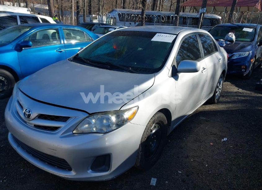 Photo 2 of 2012 Toyota Corolla LE (VIN 2T1BU4EE8CC881498)