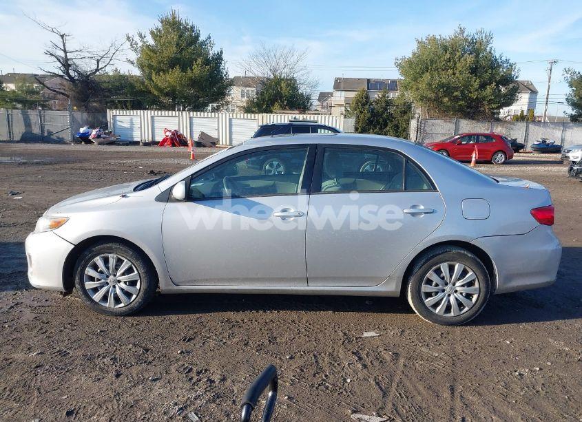 Photo 14 of 2012 Toyota Corolla LE (VIN 2T1BU4EE8CC893666)