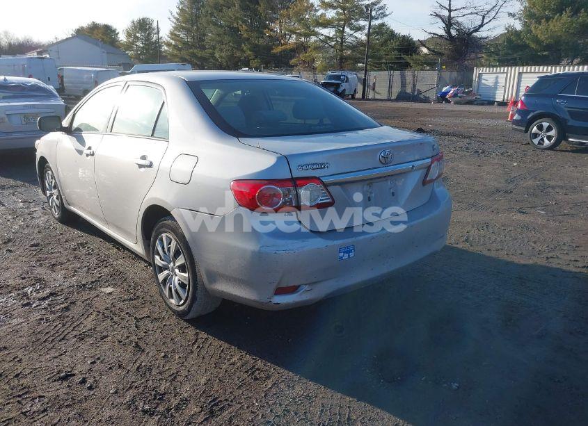 Photo 3 of 2012 Toyota Corolla LE (VIN 2T1BU4EE8CC893666)
