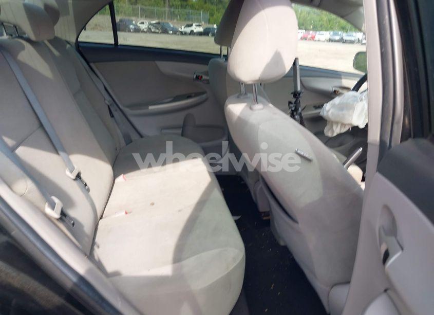 Photo 8 of 2012 Toyota Corolla LE (VIN 2T1BU4EE8CC895045)