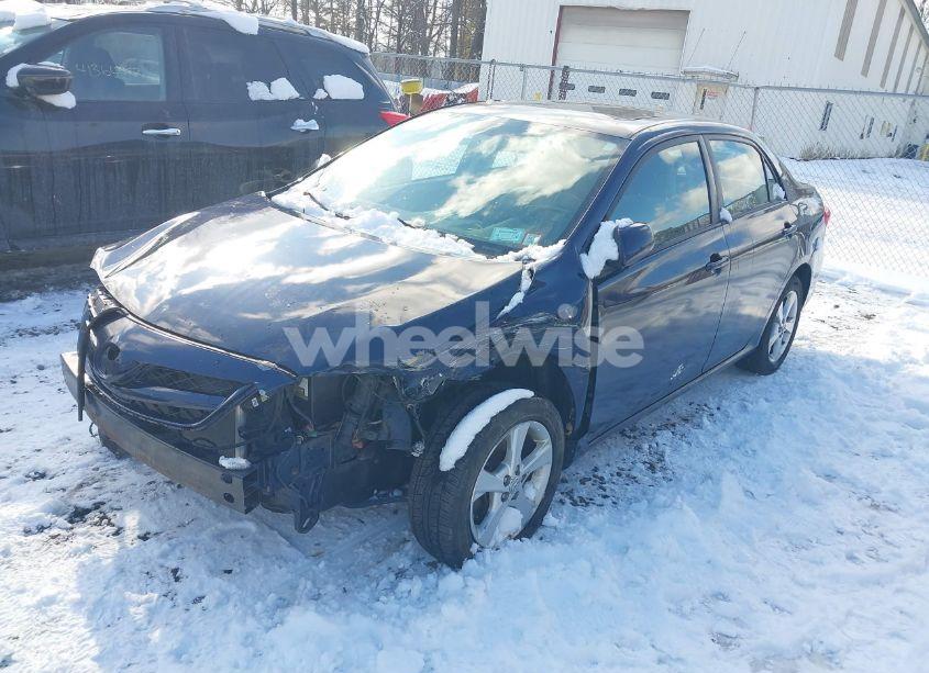 Photo 2 of 2012 Toyota Corolla LE (VIN 2T1BU4EE8CC916900)