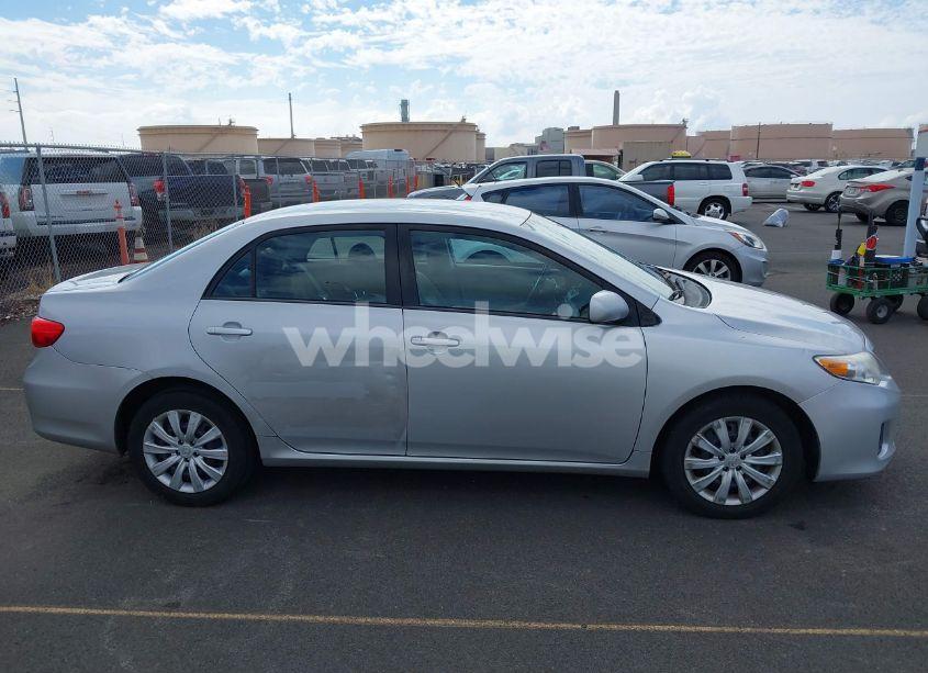 Photo 13 of 2012 Toyota Corolla LE (VIN 2T1BU4EE8CC918744)
