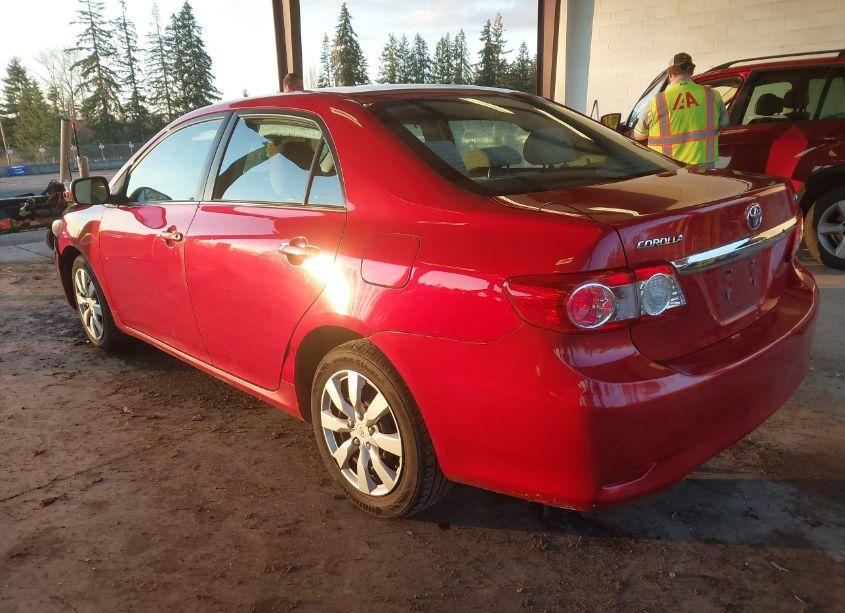 Photo 3 of 2013 Toyota Corolla LE (VIN 2T1BU4EE8DC006116)