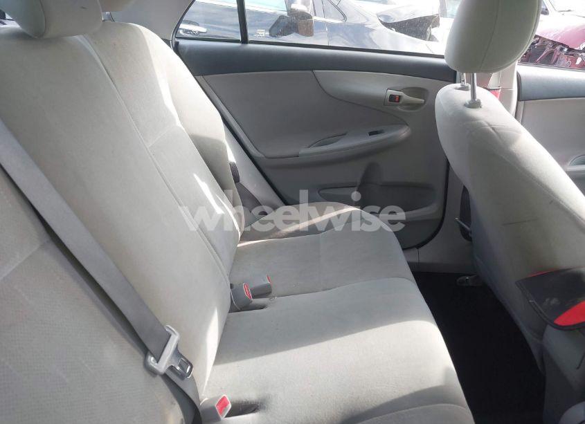 Photo 8 of 2013 Toyota Corolla L (VIN 2T1BU4EE8DC006407)