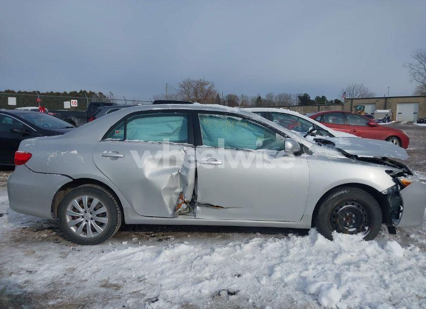Photo 14 of 2013 Toyota Corolla LE (VIN 2T1BU4EE8DC013597)