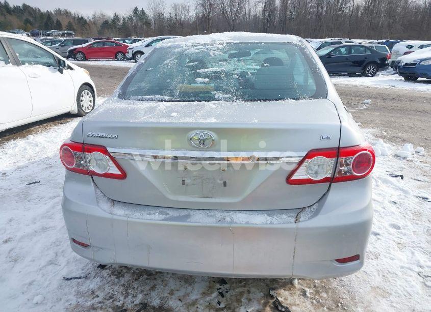 Photo 17 of 2013 Toyota Corolla LE (VIN 2T1BU4EE8DC013597)