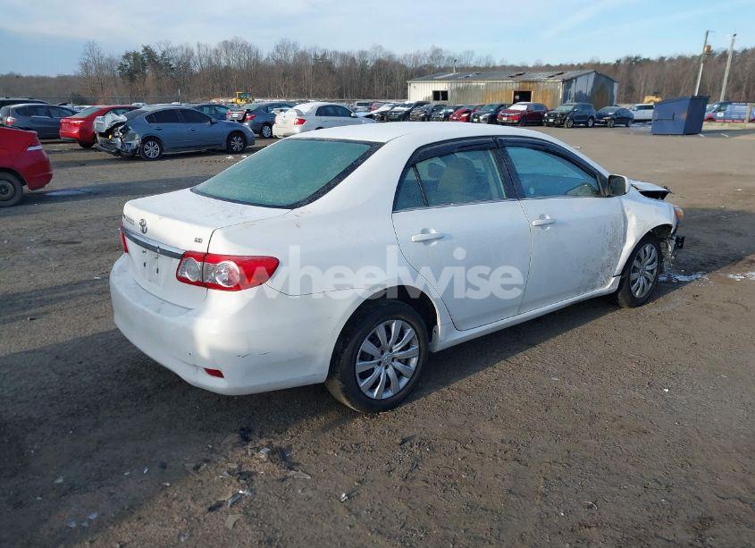 Photo 4 of 2013 Toyota Corolla LE (VIN 2T1BU4EE8DC045403)