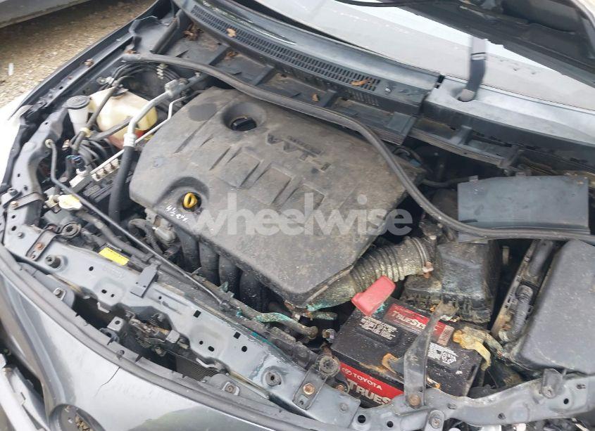 Photo 10 of 2013 Toyota Corolla S (VIN 2T1BU4EE8DC062475)