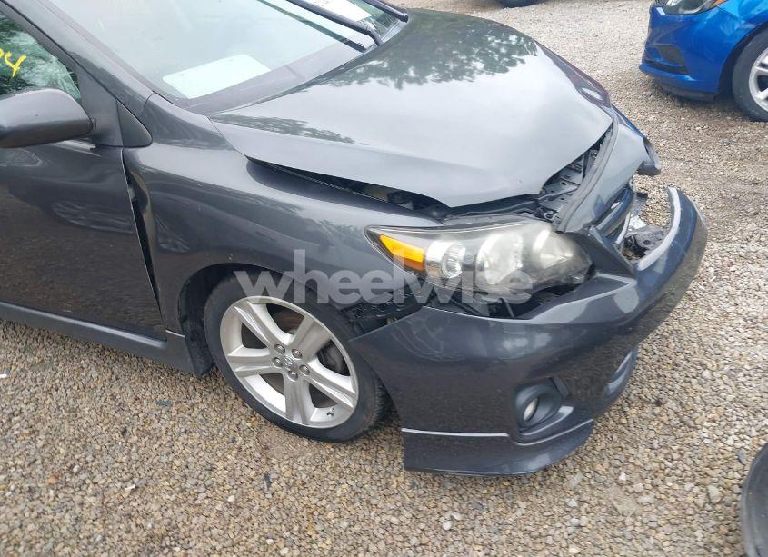 Photo 19 of 2013 Toyota Corolla S (VIN 2T1BU4EE8DC062475)