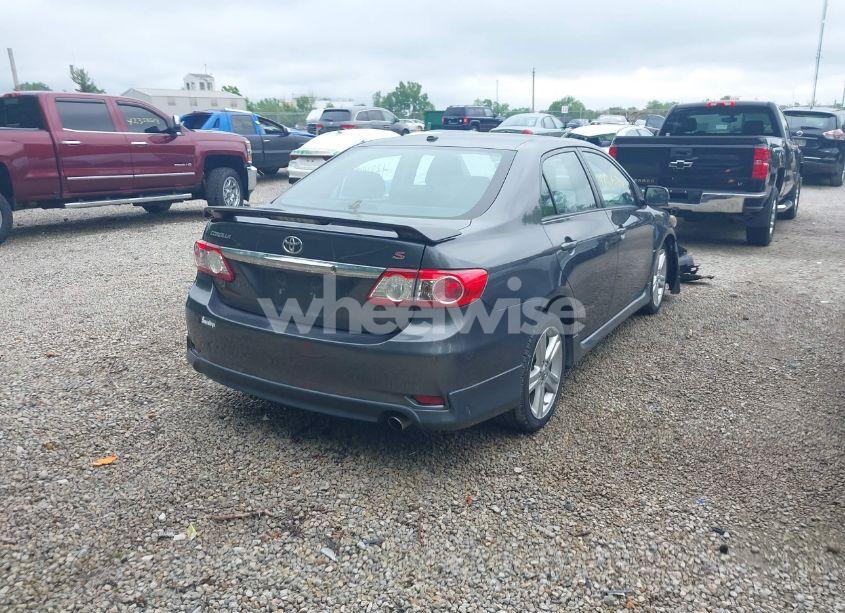 Photo 4 of 2013 Toyota Corolla S (VIN 2T1BU4EE8DC062475)