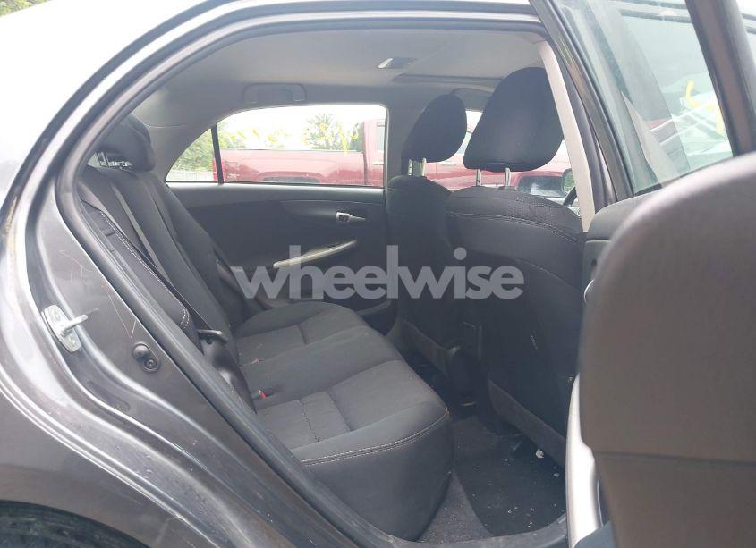 Photo 8 of 2013 Toyota Corolla S (VIN 2T1BU4EE8DC062475)