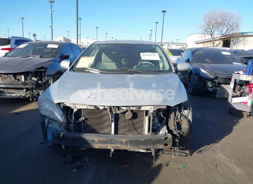 Photo 13 of 2013 Toyota Corolla LE (VIN 2T1BU4EE8DC070253)