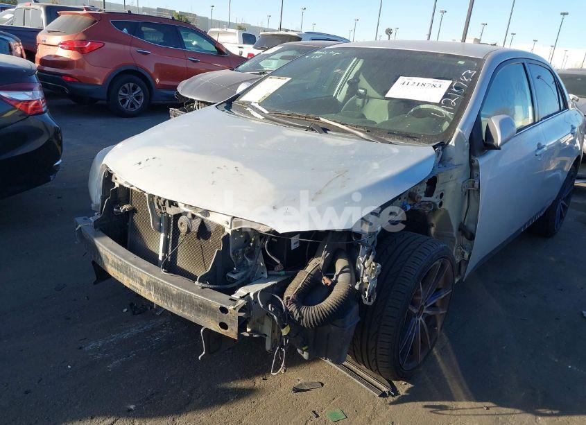 Photo 18 of 2013 Toyota Corolla LE (VIN 2T1BU4EE8DC070253)