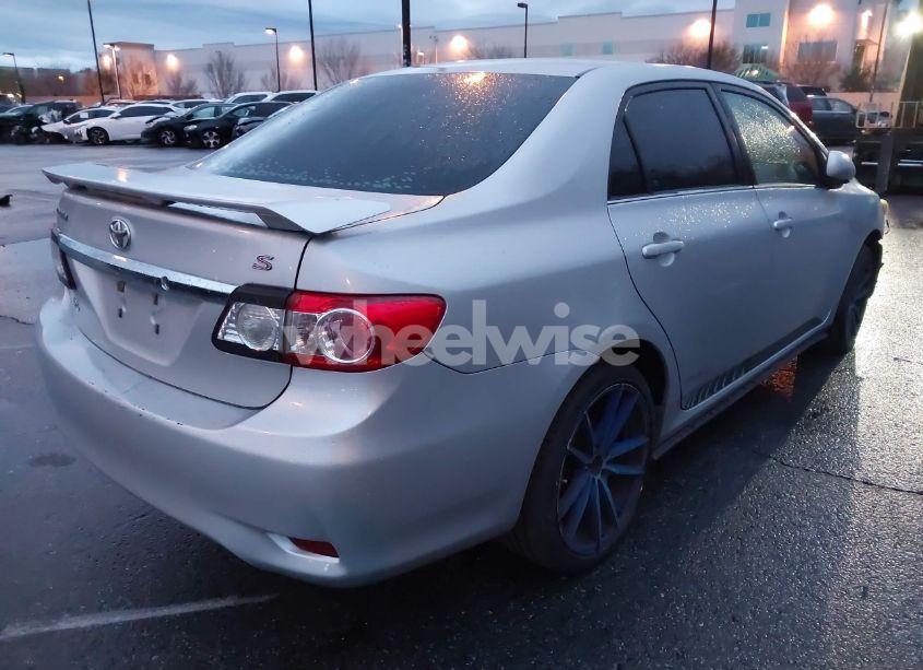 Photo 4 of 2013 Toyota Corolla LE (VIN 2T1BU4EE8DC070253)