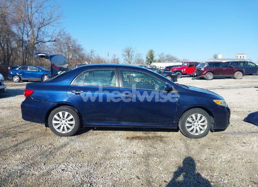 Photo 14 of 2013 Toyota Corolla LE (VIN 2T1BU4EE8DC074447)