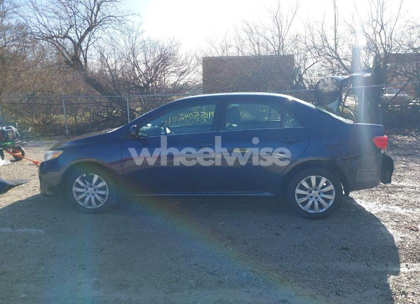 Photo 15 of 2013 Toyota Corolla LE (VIN 2T1BU4EE8DC074447)