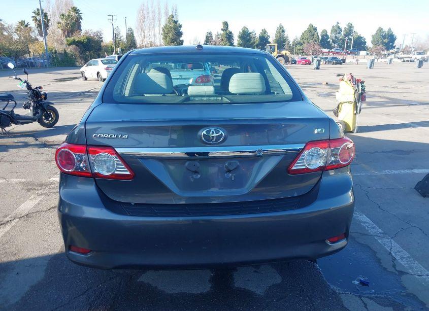 Photo 17 of 2013 Toyota Corolla LE (VIN 2T1BU4EE8DC114705)