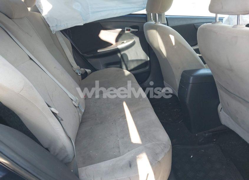 Photo 8 of 2013 Toyota Corolla LE (VIN 2T1BU4EE8DC924464)