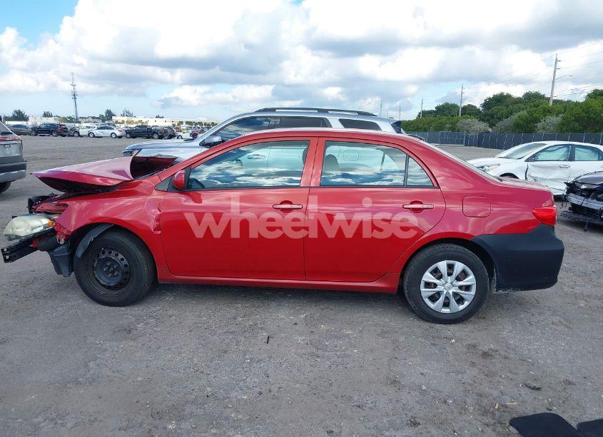 Photo 13 of 2013 Toyota Corolla L (VIN 2T1BU4EE8DC933312)