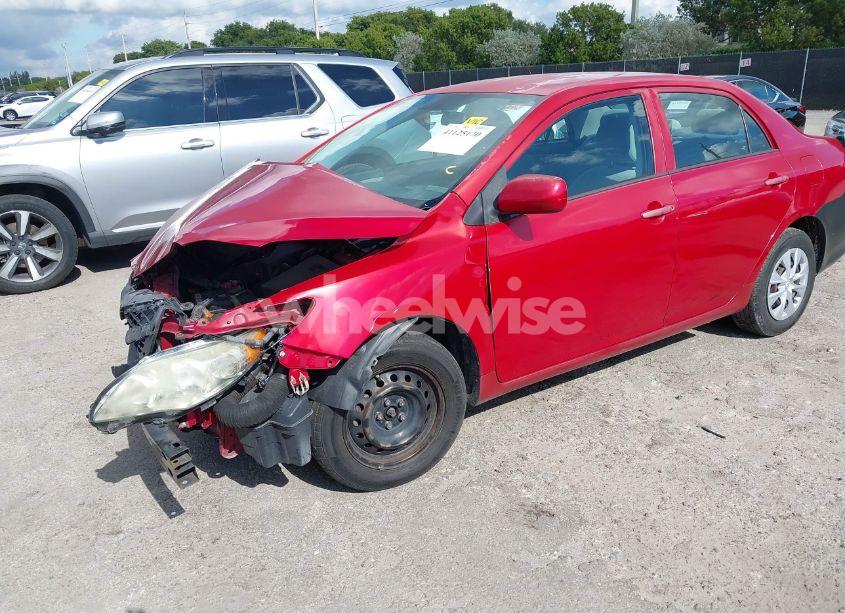 Photo 2 of 2013 Toyota Corolla L (VIN 2T1BU4EE8DC933312)