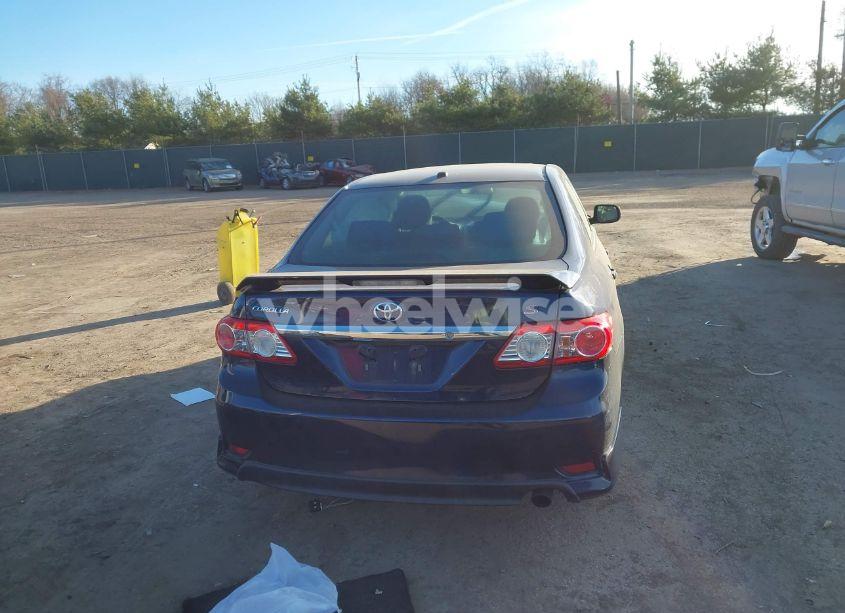 Photo 15 of 2013 Toyota Corolla S (VIN 2T1BU4EE8DC940079)