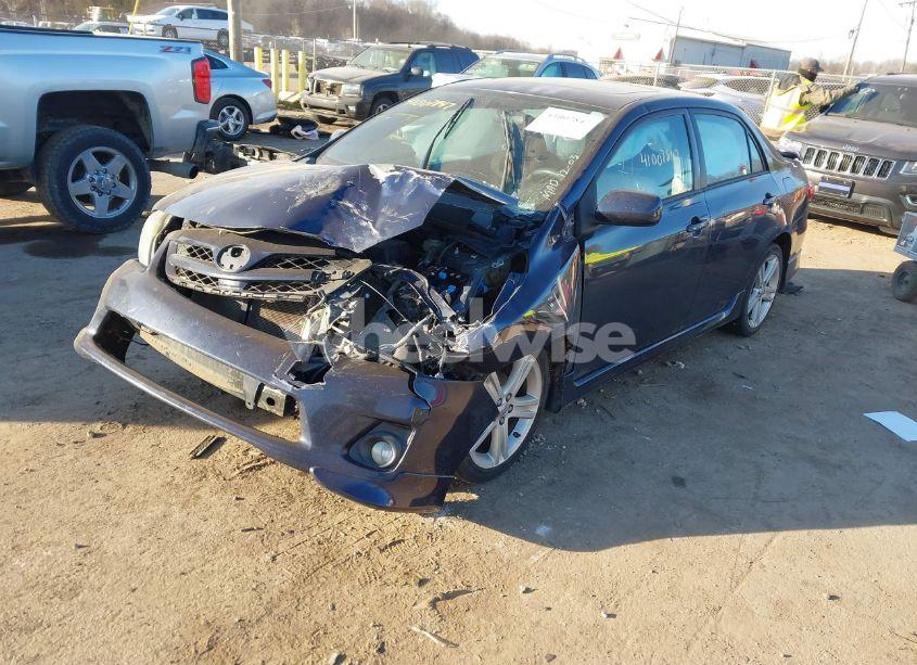 Photo 2 of 2013 Toyota Corolla S (VIN 2T1BU4EE8DC940079)