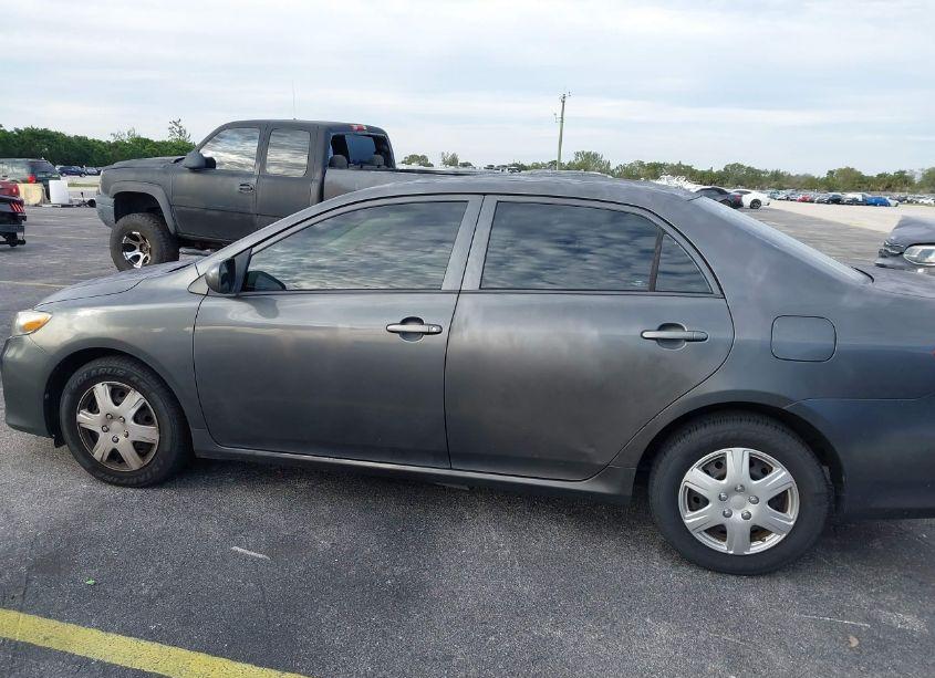 Photo 14 of 2013 Toyota Corolla L (VIN 2T1BU4EE8DC955794)