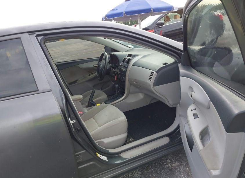 Photo 5 of 2013 Toyota Corolla L (VIN 2T1BU4EE8DC955794)