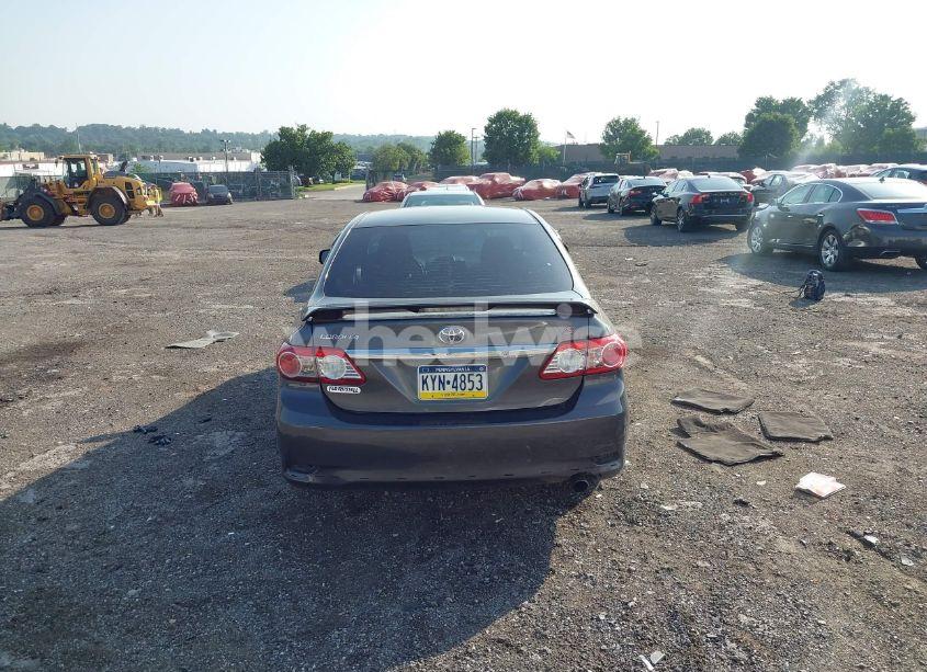 Photo 16 of 2013 Toyota Corolla S (VIN 2T1BU4EE8DC958906)