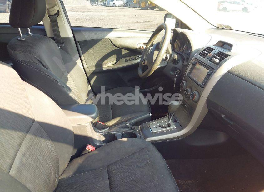 Photo 5 of 2013 Toyota Corolla S (VIN 2T1BU4EE8DC958906)